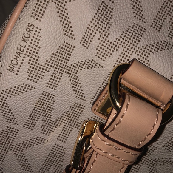 Michael Kors Grayson Vanilla medium satchel bag - Picture 3 of 7